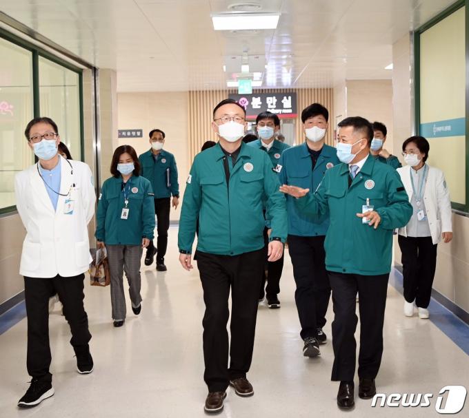 [사진] 이한경 재난안전관리본부장, 전북 남원의료원 방문 점검