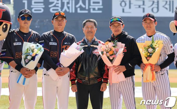 [뉴스1 PICK]올해도 찾아온 '야구의 계절'… 2024 KBO리그 개막전 전 구장 매진