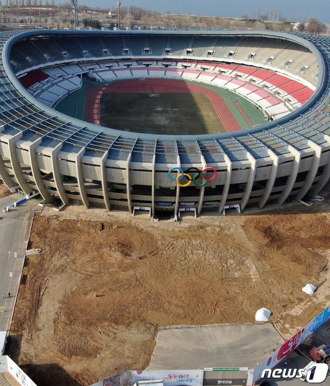 [사진] 잠실 올림픽주경기장, 2026년 말까지 리모델링 공사