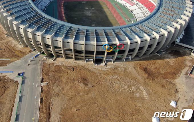 [사진] 2026년 말까지 진행되는 잠실 올림픽주경기장