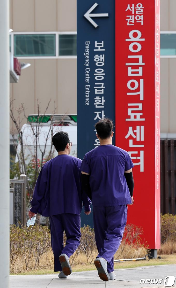 [사진] 하루 앞으로 다가온 의대 교수들 사직서 제출 기한