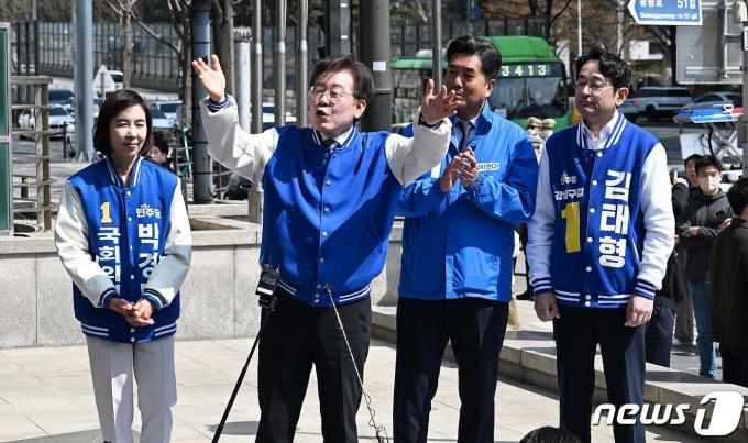 [사진] 발언하는 이재명 대표