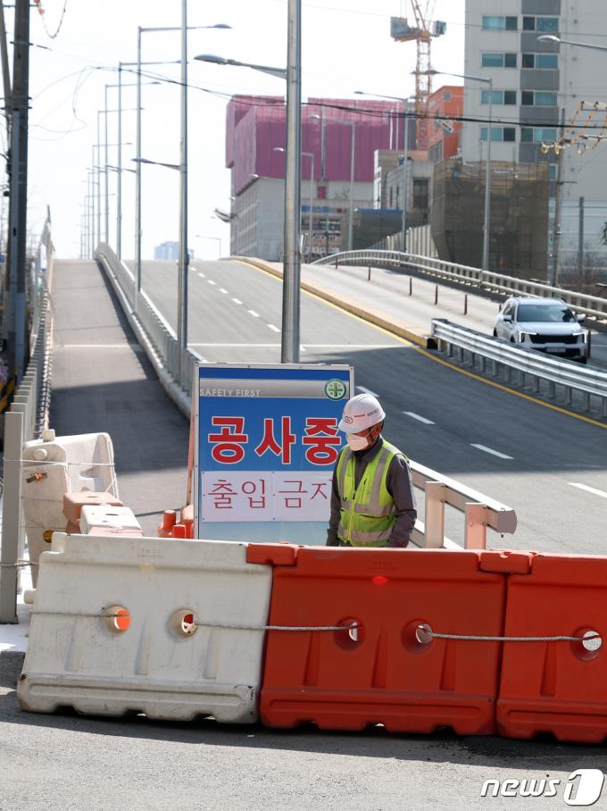 [사진] 성능개선 공사 완료, 개봉고가 25일 밤 전면 개통