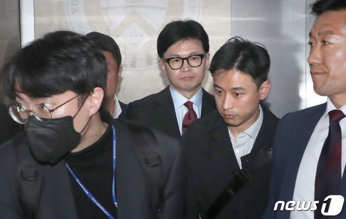 [사진] 한동훈 비대위원장, 전국의대교수협 회장단 간담회 참석