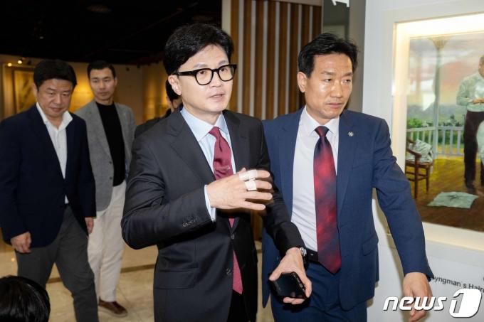 [사진] 한동훈 '의대교수협과 간담회 성과는?'