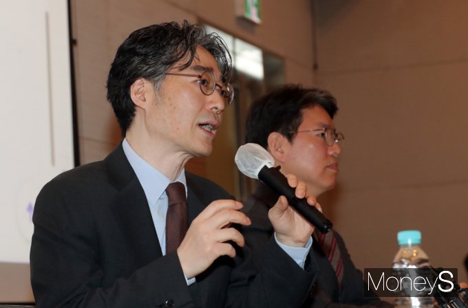 한미약품 임종윤 사장(왼쪽)·종훈 사장이 한미사이언스 주주총회 일주일을 앞둔 지난 21일 경영자로서의 자격이 있다는 점을 호소하며 시총 200조 등의 주요 목표를 공개했다. /사진=임한별 기자