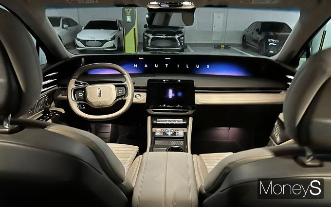 링컨 올 뉴 노틸러스는 미국 프리미엄 SUV 내부 모습/사진=장동규 기자