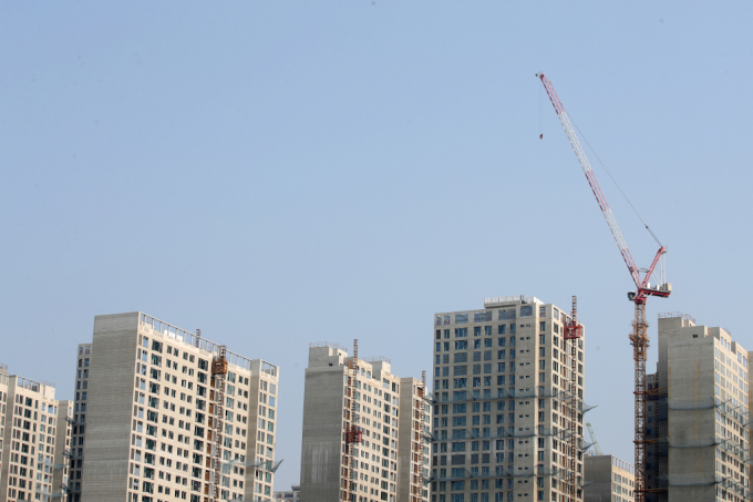 지난해 건축착공면적이 2년 연속 감소세를 보이며 2009년 이후 최저치를 기록했다. 주거용 건축착공면적은 수도권보다 지방에서 더 심한 침체를 겪었다./사진=뉴스1