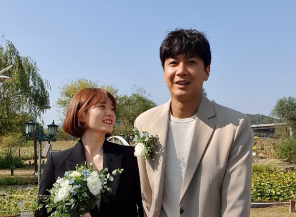 배우 김승현 아내 장정윤이 난임 극복 후 임신 후일담을 전했다. /사진=장정윤 작가 인스타그램