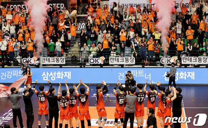 [사진] 챔피언결정전 진출한 OK금융그룹