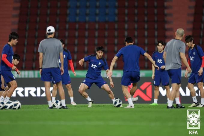 [사진] 컨디션 조절하는 축구 대표팀