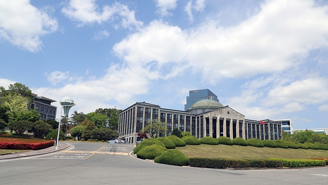 경북대 본관 전경/사진제공=경북대학교 