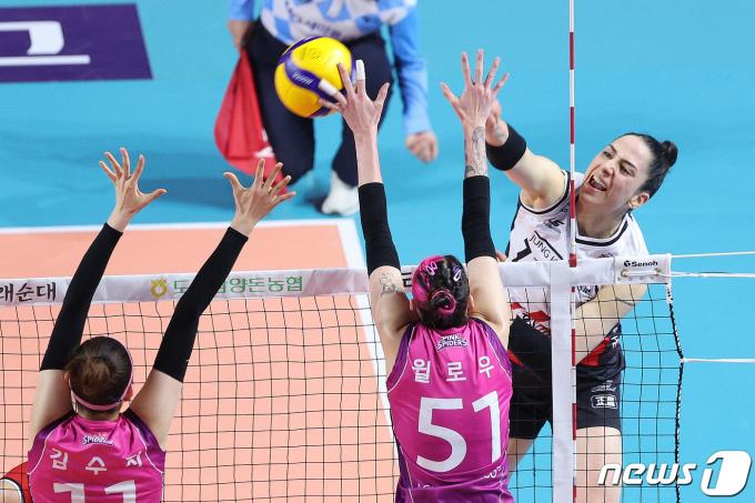 [사진] 정관장 지아 '흥국생명 넘자'