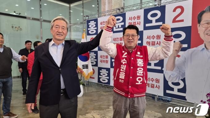 [사진] 정몽준 전 대표까지 나섰다