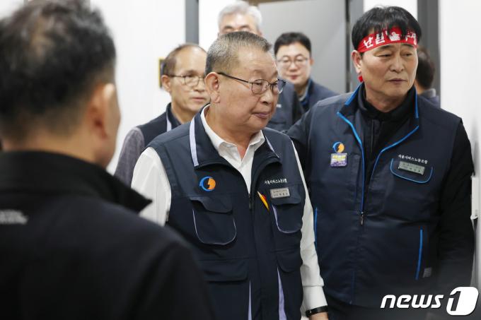 [사진] 12년 만에 멈춰서는 서울시내버스