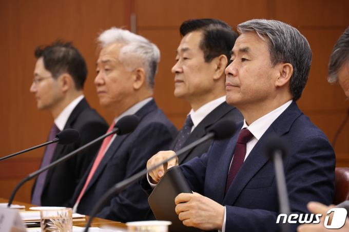 이종섭 주호주 대사가 28일 서울 종로구 외교부 청사에서 열린 방산협력 관계부처-주요 공관장 합동회의에 참석해 있다. (공동취재) 2024.3.28/뉴스1 ⓒ News1 허경 기자