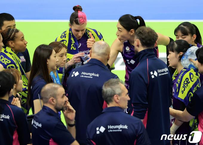 [사진] 김연경, 지금 우리 잘하고 있어!