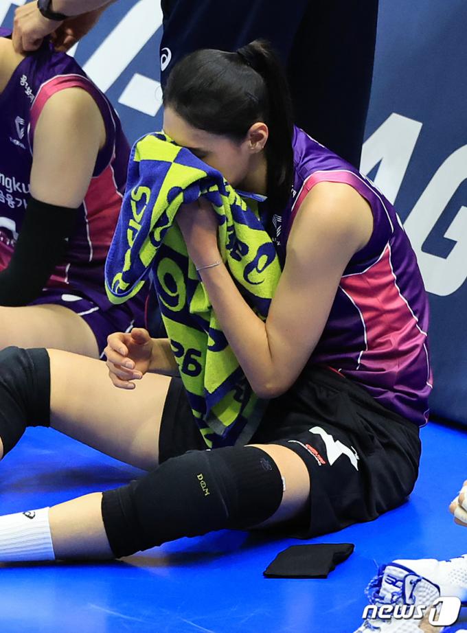 [사진] 역전패에 큰 충격 받은 김연경