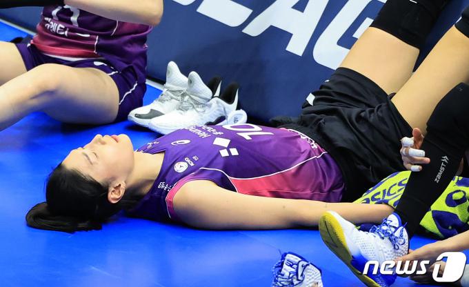 [사진] 김연경, 분하다