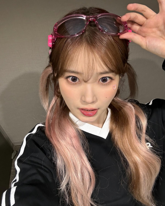 사진=아이유 인스타그램
