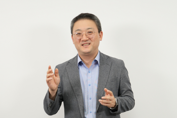 박철 아미코젠 대표가 국내 최초로 송도에 배지 공장을 통해 배지 국산화에 전면 도전장을 내밀었다. /사진=아미코젠