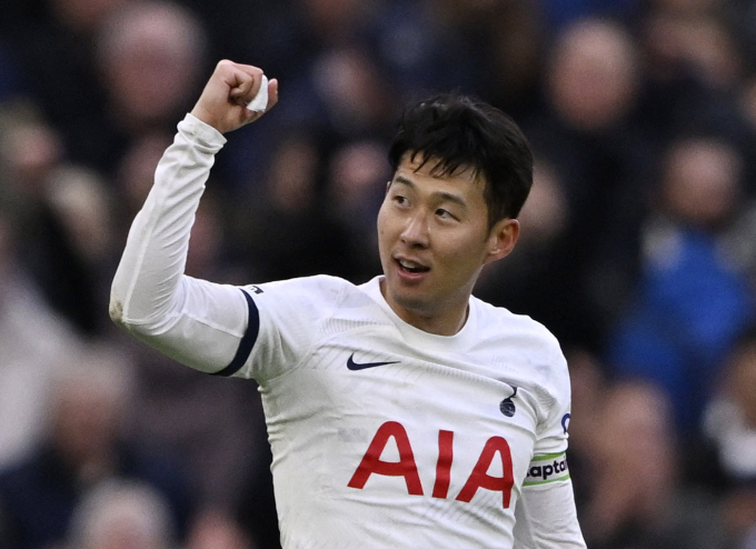 손흥민(토트넘 홋스퍼)이 다음날 0시(이하 한국시각) 영국 런던 토트넘 홋스퍼 스타디움에서 열리는 루턴 타운전에서 리그 15호골 사냥에 나선다. 사진은 지난 3일 크리스탈 팰리스전에 출전한 손흥민. /사진=로이터