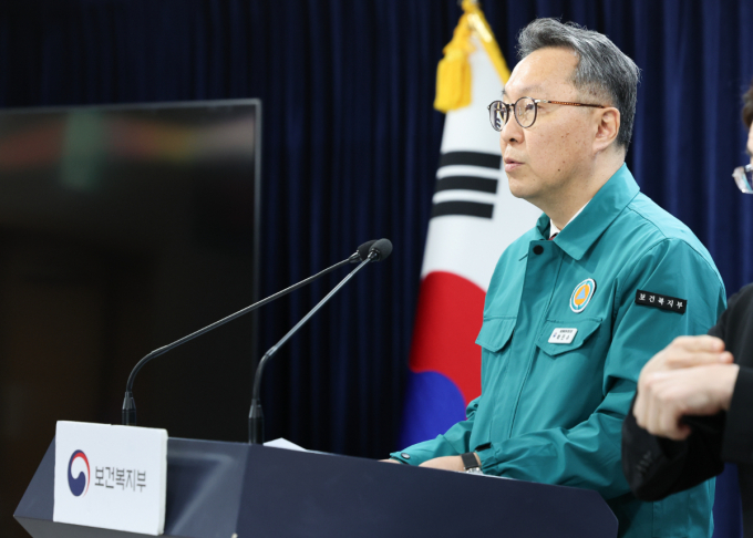 박민수 중앙사고수습본부 부본부장(보건복지부 제2차관)이 29일 서울 종로구 정부서울청사에서 의사 집단행동 중앙사고수습본부 브리핑을 하며 의료개혁을 끝까지 추진하겠다고 밝혔다. /사진=뉴스1