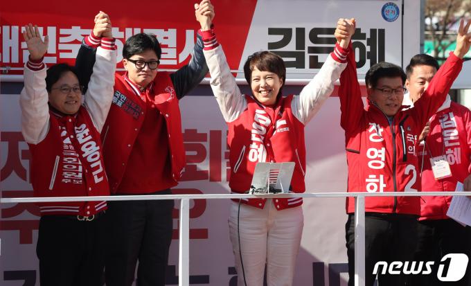 [사진] 한동훈 위원장 '성남 후보자들 지원 유세'