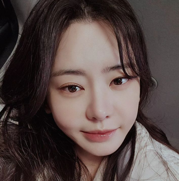 성우 출신 MC 서유리가 최병길 PD와 이혼한다고 전했다. /서유리 인스타그램