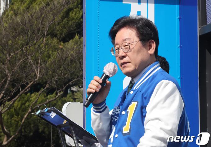 [사진] 지지 호소하는 이재명 대표