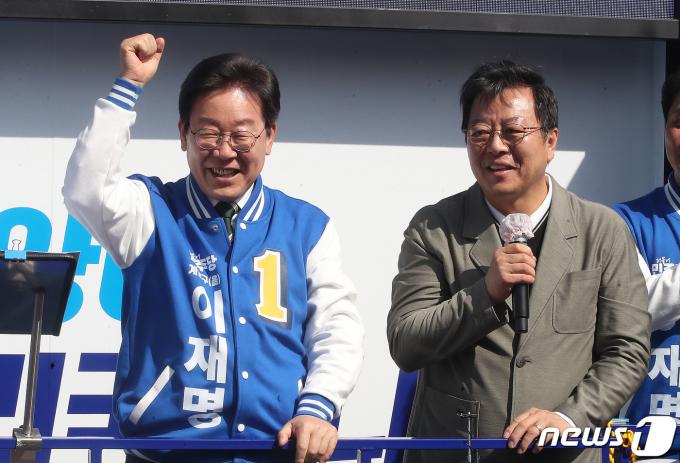 [사진] 이재명 대표 지지하는 배우 이기영