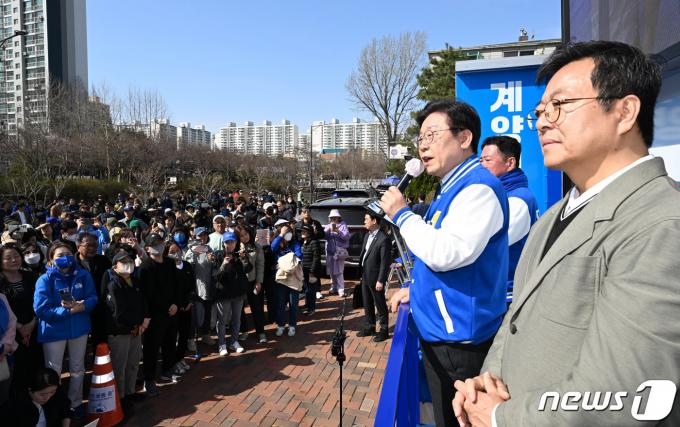 [사진] 계양 주민들 찾은 이재명 대표
