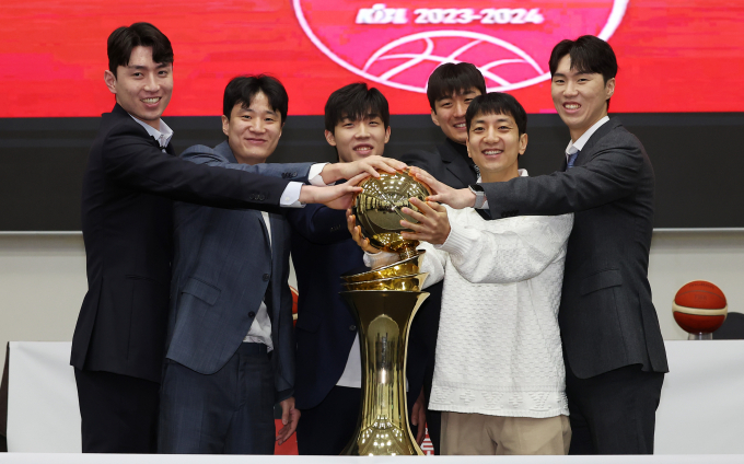 이우석 