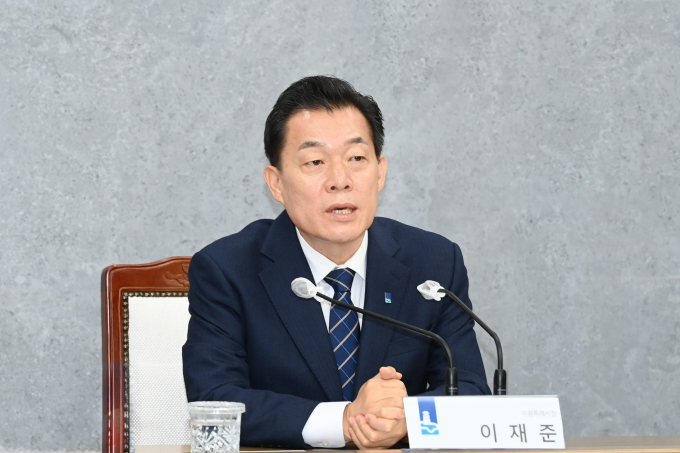 이재준 수원시장이 3월 29일 '성인페스티벌 개최 반대 대책회의'에서 발언하고 있다. / 사진제공=수원특례시