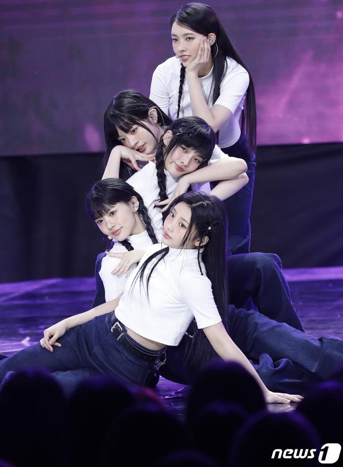 [사진] 아일릿, 사랑스러운 소녀들
