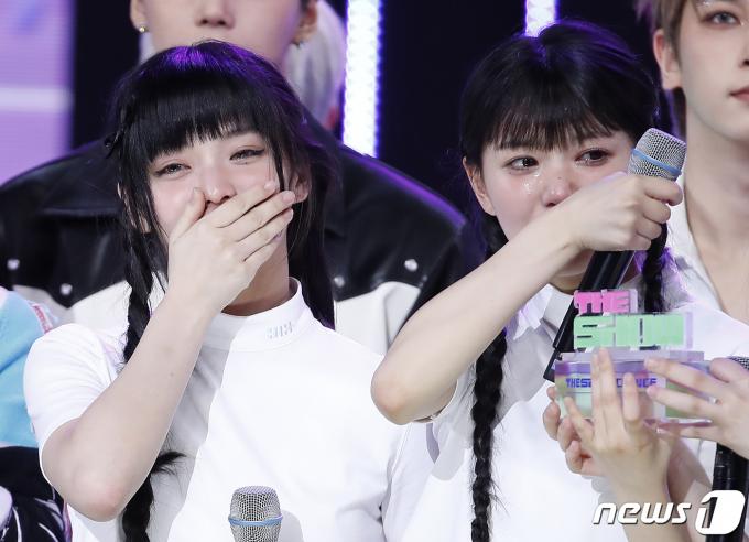 [사진] 아일릿 이로하 모카, 하이브 막내딸 첫 1위