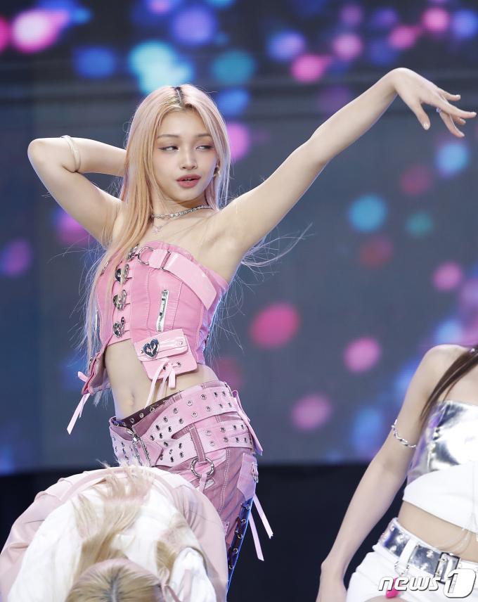 [사진] 유니스 젤리당카, S라인