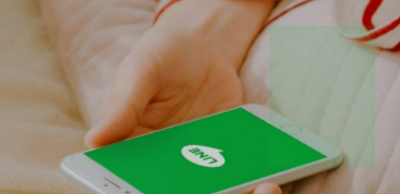 개인정보 유출 문제로 일본 정부로부터 행정지도를 받은 모바일 메신저 애플리케이션 라인 운영사 라인야후가 정보 유출 원인이 된 네이버에 대한 업무위탁을 재검토 방침을 정했다는 현지 보도가 나왔다. /사진=라인 홈페이지 캡처