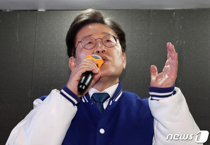 [사진] 지지 호소하는 이재명