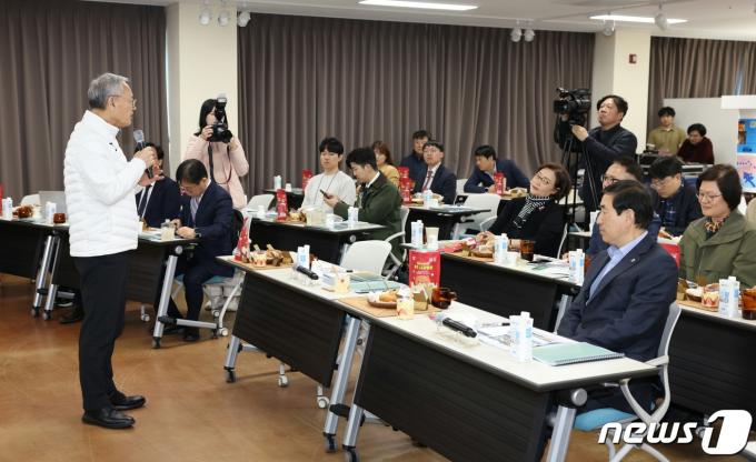 [사진] 유인촌 장관, ‘대한민국 문화도시 조성계획 컨설팅’ 인사말