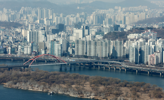 글로벌 부동산 서비스 기업 '세빌스'(Savills)가 발표한 2023년도 '도시 회복력 지수'(Resilient Cities Index)에 따르면 서울은 전체 4위에 올랐다. 6위를 차지했던 2021년보다 두 계단 뛰었다./사진=뉴시스