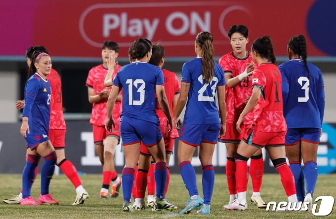 [사진] 대한민국 여자축구, 필리핀 상대 친선전 3-0 승리