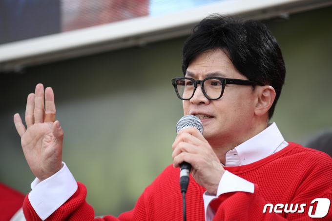 [사진] 연설하는 한동훈 위원장