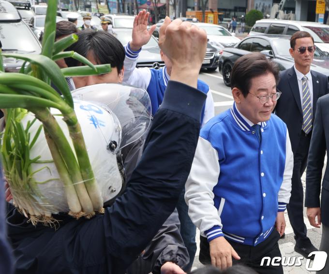 [사진] 대파와 이재명 대표