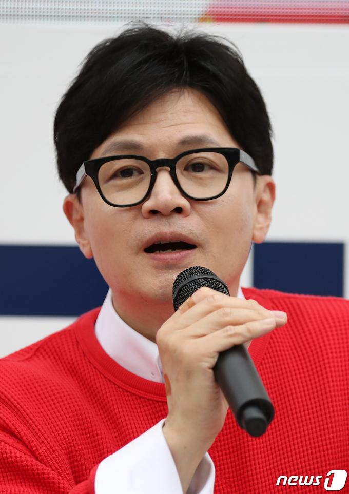 [사진] 해운대구 후보 지지 호소하는 한동훈