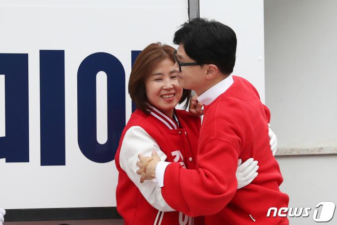 [사진] 김미애 후보 지원 나선 한동훈 위원장