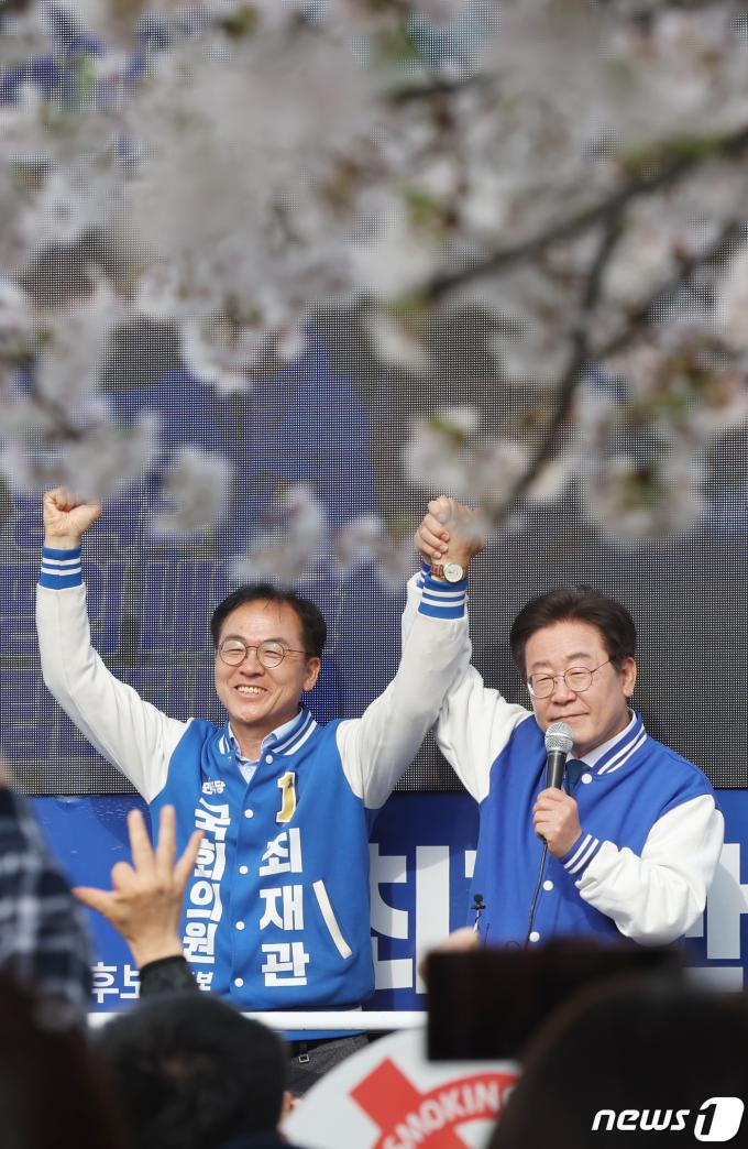 [사진] 이재명 대표 '벚꽃 유세'