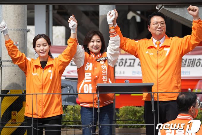 [사진] 개혁신당, 시민들 향해 지지 호소