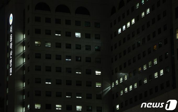 [사진] 전공의 이탈 장기화에 '적자' 허덕이는 병원들