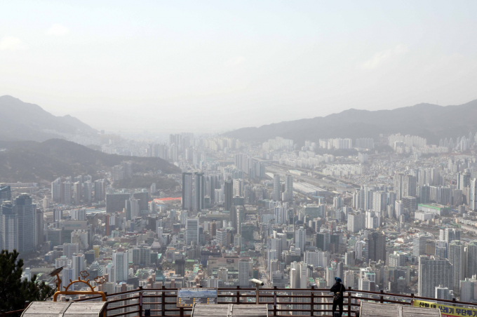 내일(8일) 전국에 구름이 많고 미세먼지는 '나쁨'이다. /사진=뉴시스